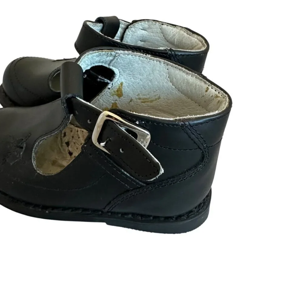 Pie-Co Vintage Black Booties Shoes w/ Buckle Heart Detail Size 9 Toddler Girl